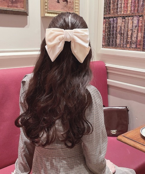 F i.n.t（フィント）の「ベロアリボンバレッタ/F&A/fint（バレッタ/ヘアクリップ・レディース・ブルー/アイボリー/ブラウン/ピンク・FREE）」の18枚目の写真