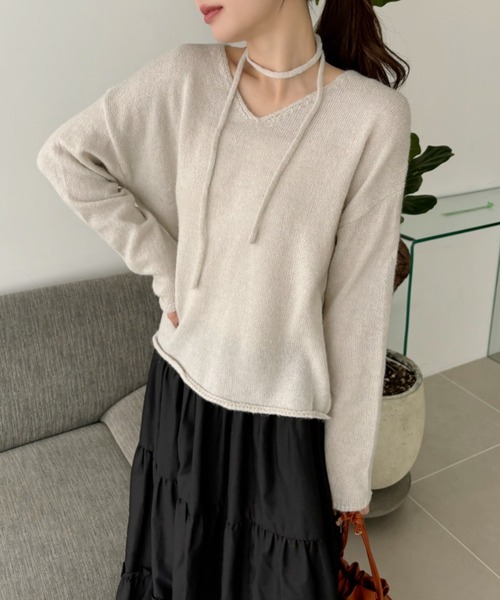 Ada.(エイダ)の「リボン チョーカー付き ゆるVネック オーバーサイズニット(ニット/セーター・レディース・アイボリー/グレー/ネイビー/ベージュ・FREE)」の22枚目の写真