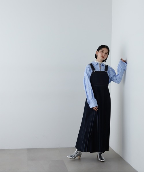 N.（N. Natural Beauty Basic）（エヌエヌナチュラルビューティーベーシック）の「◆サテンプリーツドッキングジャンパースカート（ジャンパースカート・レディース・ベージュ/ネイビー・MEDIUM）」の13枚目の写真