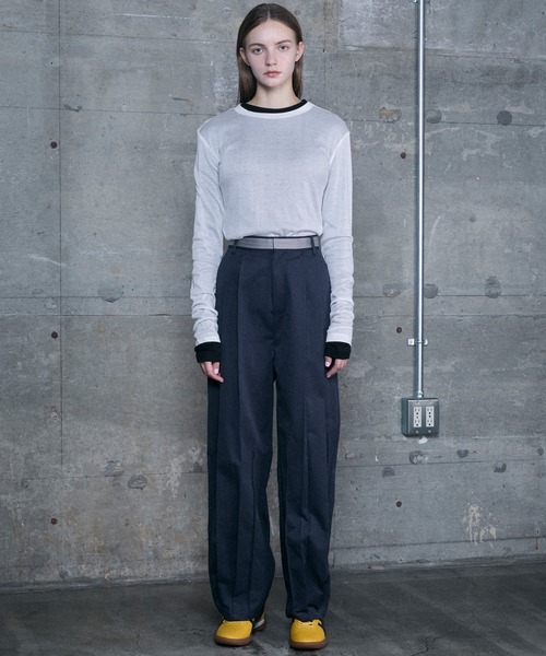 le ELMi（ルエルミ）の「Neck design sheer long tee / ダブルリブデザイン シアーロングTシャツ（Tシャツ/カットソー・レディース・チャコールグレー/ライトイエロー/オフホワイト/ブラック・FREE）」の18枚目の写真