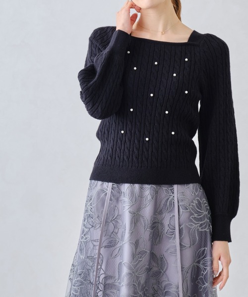 MISCH MASCH(ミッシュマッシュ)の「スクエアネックケーブルパールニット/MM448318(ニット/セーター・レディース・ブラック/ホワイト/ラベンダー・フリ-)」の2枚目の写真
