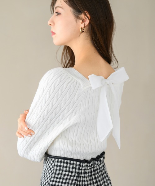 MISCH MASCH(ミッシュマッシュ)の「スクエアネックケーブルパールニット/MM448318(ニット/セーター・レディース・ブラック/ホワイト/ラベンダー・フリ-)」の5枚目の写真