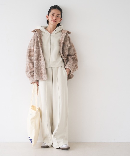 coca(coca)(コカ)の「ピグメント加工 ジップパーカー(パーカー・レディース・アイボリー/ブラック・L/M)」の8枚目の写真