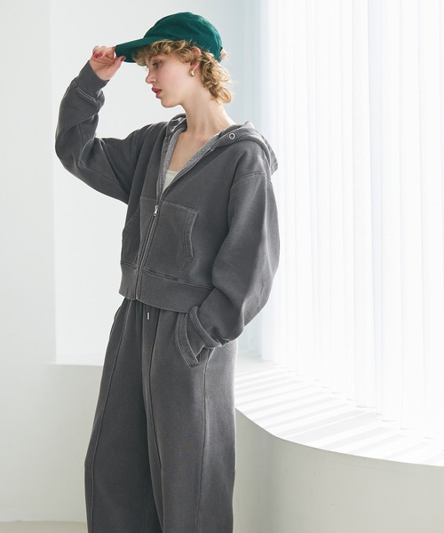 coca(coca)(コカ)の「ピグメント加工 ジップパーカー(パーカー・レディース・アイボリー/ブラック・L/M)」の14枚目の写真