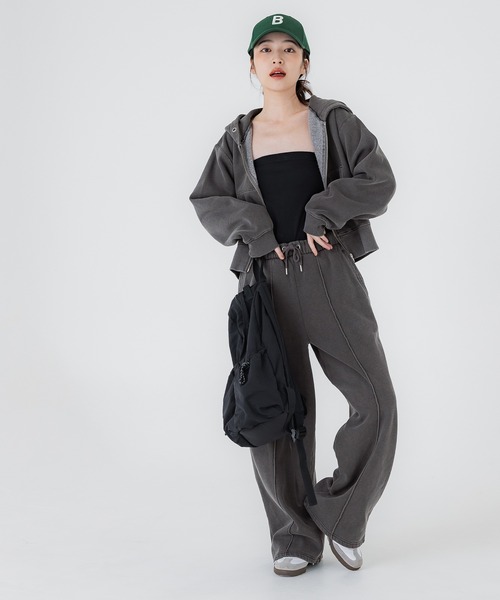 coca(coca)(コカ)の「ピグメント加工 ジップパーカー(パーカー・レディース・アイボリー/ブラック・L/M)」の9枚目の写真