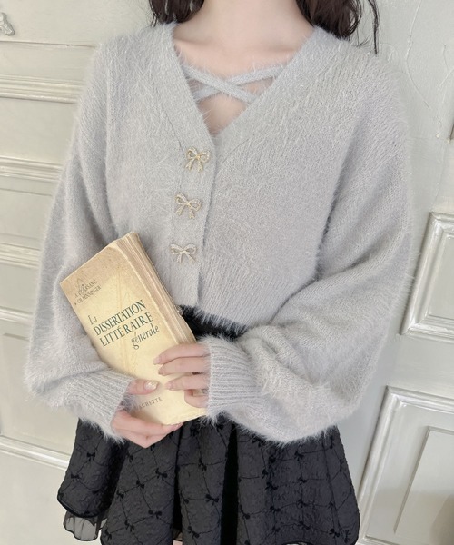 新品タグ付き⭐︎shirocon ポッピングシャワーニット38 グレー yori couture BY ROJITA（クチュールバイロジータ）の「リボン釦キャミ付き