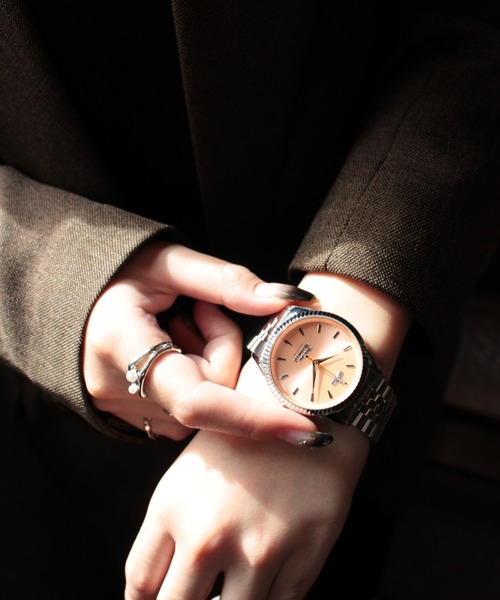 大人気【Vivienne Westwood】The Strand パール アナログ 腕時計 パール Vivienne Westwood(ヴィヴィアンウエストウッド