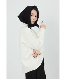 ハイネックモールヤーンニット