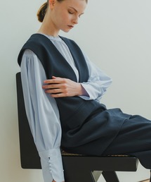 「WHYTO. / ホワイト」 PLEATS COLLAR BLOUSE
