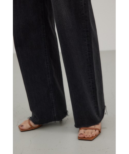 crie conforto（クリーコンフォルト）の「ストレートワイドデニム（デニムパンツ・レディース・ライトブラック/ライトブルー・SMALL/MEDIUM）」の12枚目の写真