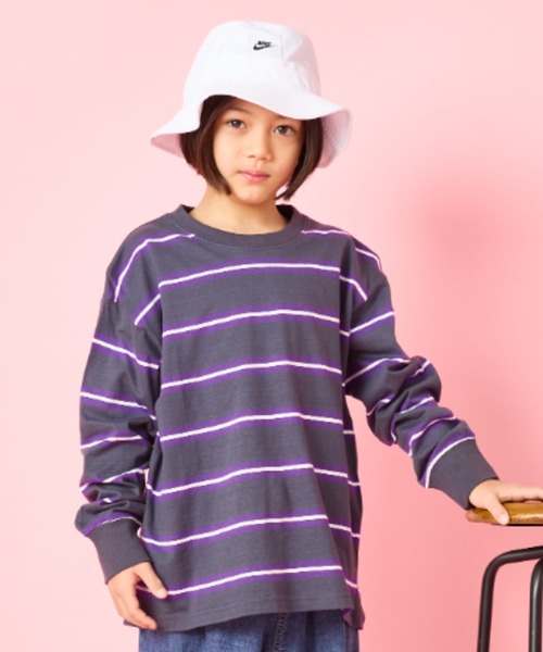 Auntie Rosa Holiday（アンティローザホリデー）の「オーバーサイズボーダーロンTEE（Tシャツ/カットソー・キッズ・ネイビー/ブラック/オフホワイト/チャコールグレー/ダークグリーン・130/140/150/160）」の3枚目の写真