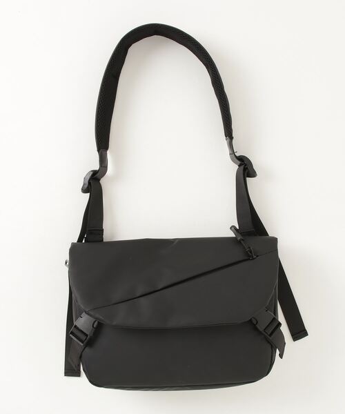 HIKA（ヒカ）の「【HIKA】TOWN メッセンジャーBAG（メッセンジャーバッグ・メンズ・ブラック・FREE）」の5枚目の写真