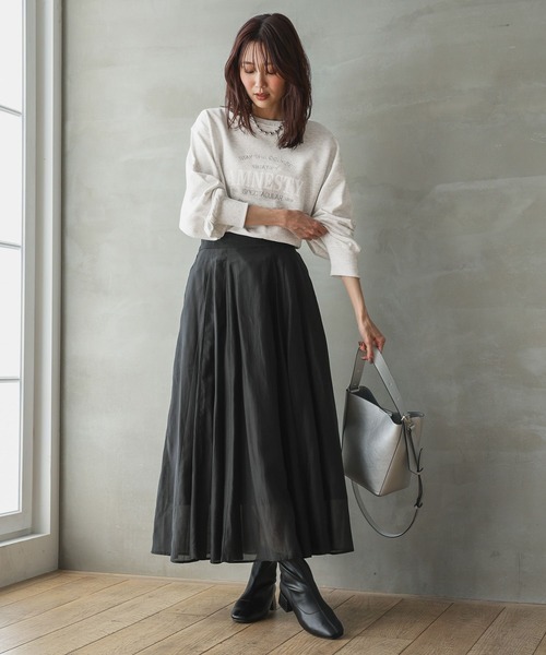 GLOBAL WORK（グローバルワーク）の「乾きやすいスウェットプリント長袖/286082（スウェット・レディース・ネイビー/ライトイエロー/スミクロ/グレイッシュベージュ/グレー系3/アイボリー/グレー系1/グレー系2・REGULAR/SHORT）」の11枚目の写真