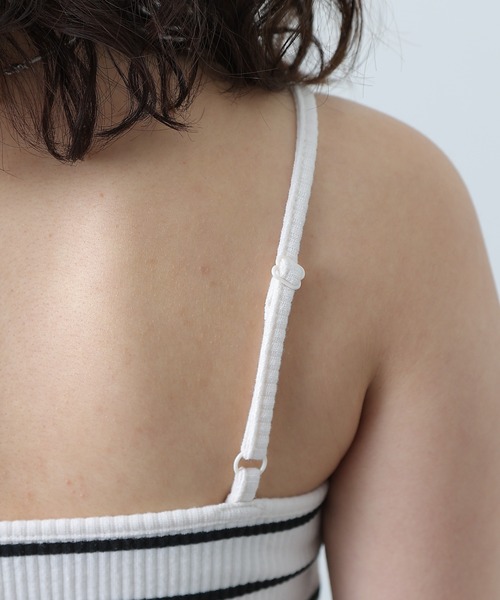 COLONY 2139(コロニートゥーワンスリーナイン)の「カップ付テレコリブボーダースクエアキャミソール(キャミソール・レディース・アイボリー・SMALL/MEDIUM/LARGE)」の14枚目の写真