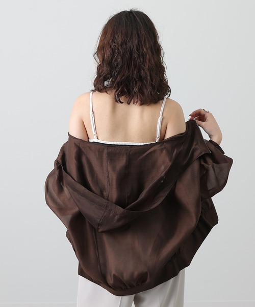 COLONY 2139(コロニートゥーワンスリーナイン)の「カップ付テレコリブボーダースクエアキャミソール(キャミソール・レディース・アイボリー・SMALL/MEDIUM/LARGE)」の3枚目の写真