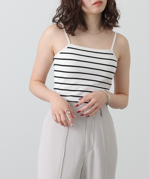 COLONY 2139(コロニートゥーワンスリーナイン)の「カップ付テレコリブボーダースクエアキャミソール(キャミソール・レディース・アイボリー・SMALL/MEDIUM/LARGE)」の5枚目の写真