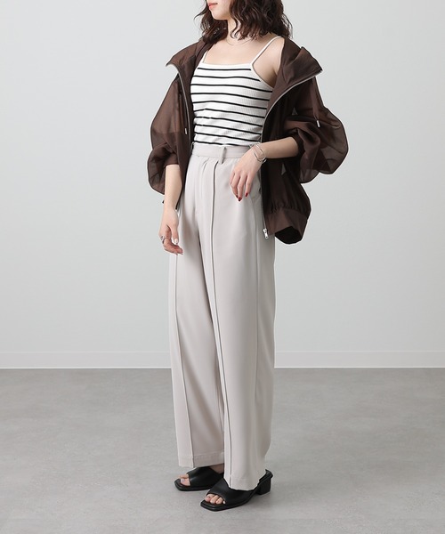 COLONY 2139(コロニートゥーワンスリーナイン)の「カップ付テレコリブボーダースクエアキャミソール(キャミソール・レディース・アイボリー・SMALL/MEDIUM/LARGE)」の10枚目の写真