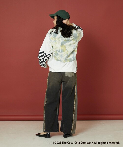 Freada（フリーダ）の「Freada/フリーダ Coca-Cola/コカ・コーラ ヘンリーネックTシャツ（Tシャツ/カットソー・レディース・ライトグレー/オフホワイト・ﾌﾘ-）」の5枚目の写真