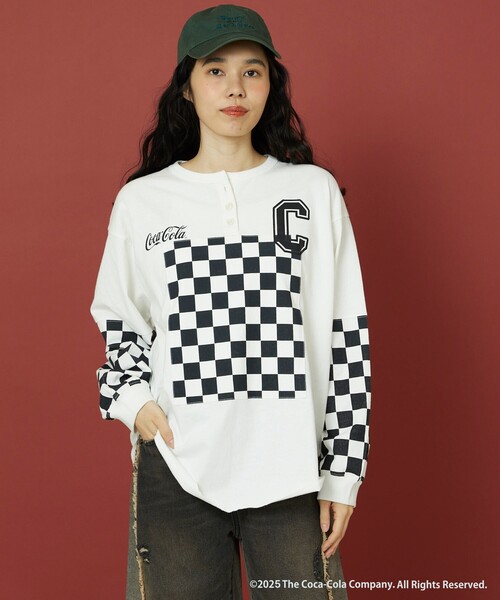 Freada（フリーダ）の「Freada/フリーダ Coca-Cola/コカ・コーラ ヘンリーネックTシャツ（Tシャツ/カットソー・レディース・ライトグレー/オフホワイト・ﾌﾘ-）」の9枚目の写真