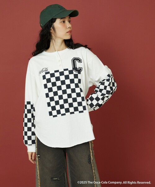 Freada（フリーダ）の「Freada/フリーダ Coca-Cola/コカ・コーラ ヘンリーネックTシャツ（Tシャツ/カットソー・レディース・ライトグレー/オフホワイト・ﾌﾘ-）」の12枚目の写真