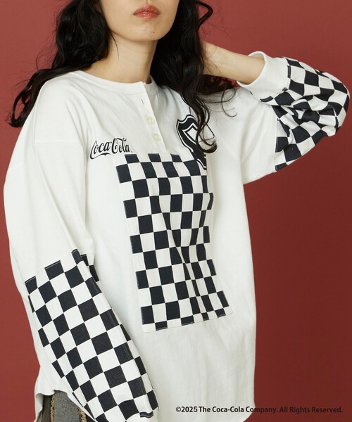 Freada（フリーダ）の「Freada/フリーダ Coca-Cola/コカ・コーラ ヘンリーネックTシャツ（Tシャツ/カットソー・レディース・ライトグレー/オフホワイト・ﾌﾘ-）」の14枚目の写真