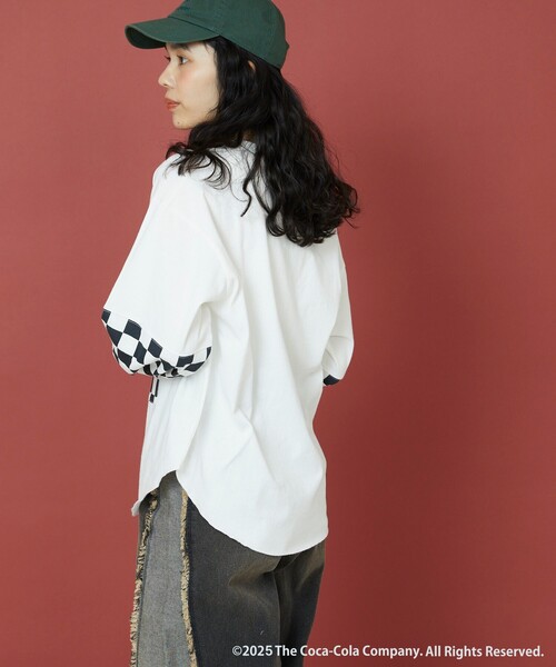 Freada（フリーダ）の「Freada/フリーダ Coca-Cola/コカ・コーラ ヘンリーネックTシャツ（Tシャツ/カットソー・レディース・ライトグレー/オフホワイト・ﾌﾘ-）」の16枚目の写真