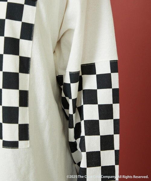 Freada（フリーダ）の「Freada/フリーダ Coca-Cola/コカ・コーラ ヘンリーネックTシャツ（Tシャツ/カットソー・レディース・ライトグレー/オフホワイト・ﾌﾘ-）」の18枚目の写真