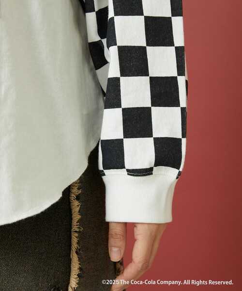 Freada（フリーダ）の「Freada/フリーダ Coca-Cola/コカ・コーラ ヘンリーネックTシャツ（Tシャツ/カットソー・レディース・ライトグレー/オフホワイト・ﾌﾘ-）」の19枚目の写真