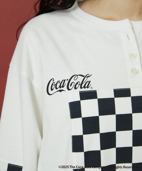 Freada（フリーダ）の「Freada/フリーダ Coca-Cola/コカ・コーラ ヘンリーネックTシャツ（Tシャツ/カットソー・レディース・ライトグレー/オフホワイト・ﾌﾘ-）」の21枚目の写真