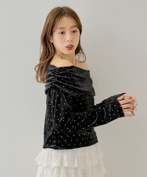 Chico(チコ)の「ドットベロアオフショルトップス(Tシャツ/カットソー・レディース・アイボリー/ブラック・FREE)」の9枚目の写真