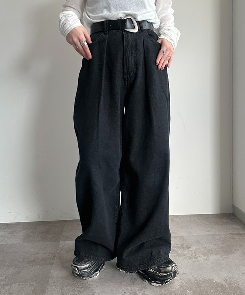 apres jour mignon（アプレジュールミニョン）の「タックワイドデニム（デニムパンツ・レディース・ブルー系その他/パープル/ブラック系その他/ブルー系その他2・X-LARGE/LARGE/SMALL/MEDIUM）」の5枚目の写真