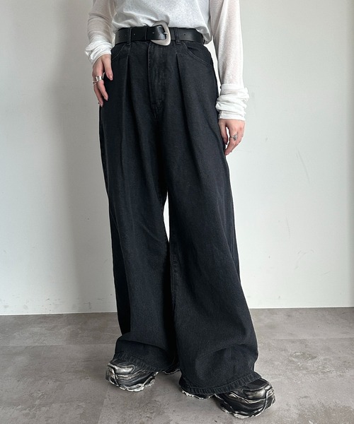 apres jour mignon（アプレジュールミニョン）の「タックワイドデニム（デニムパンツ・レディース・ブルー系その他/パープル/ブラック系その他/ブルー系その他2・X-LARGE/LARGE/SMALL/MEDIUM）」の6枚目の写真