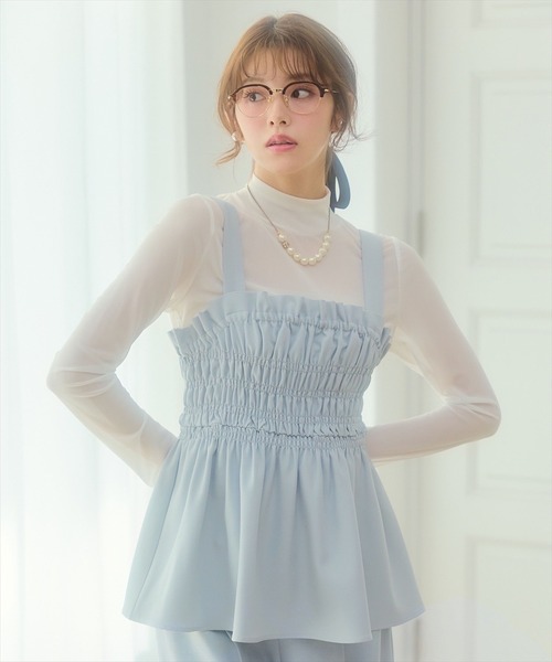 SWINGLE(スウィングル)の「シャーリングキャミビスチェトップス(キャミソール・レディース・ベージュ/ネイビー/ミント・FREE)」の4枚目の写真