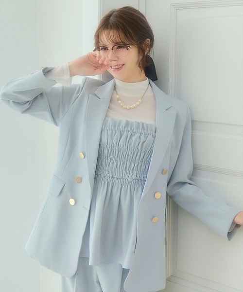 SWINGLE(スウィングル)の「シャーリングキャミビスチェトップス(キャミソール・レディース・ベージュ/ネイビー/ミント・FREE)」の6枚目の写真