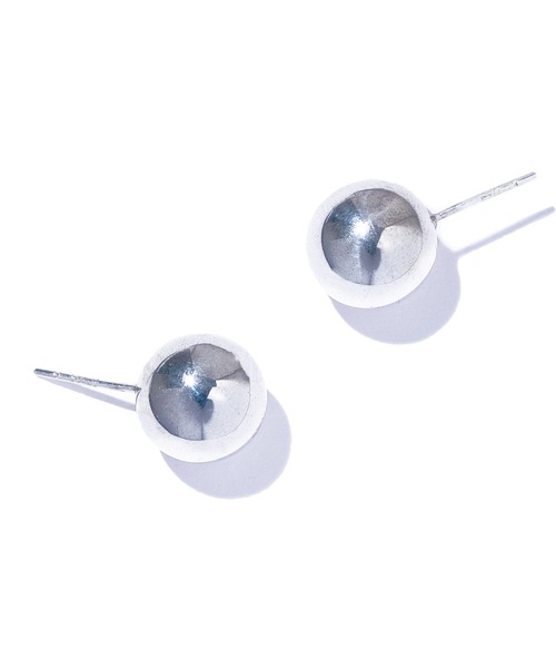 quip queint(クイップクエイント)の「【quip queint】bowling orb pierce/ボウリング オーブ ピアス(ピアス(両耳用)・レディース・シルバー・FREE)」の3枚目の写真