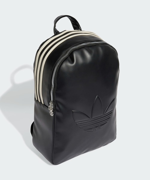 未使用タグ付きアディダス トレフォイル アウトライン バックパック adidas（アディダス）の「ポリウレタン トレフォイル