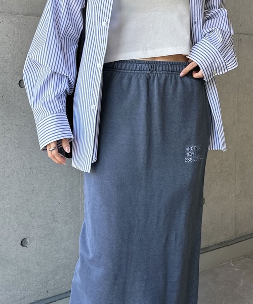 ANME（アンメ）の「ピグメント加工ANMEエンブロイダリーロゴスウェットタイトスカート（スカート・レディース・ブラック/ベージュ/ネイビー・M/L）」の5枚目の写真