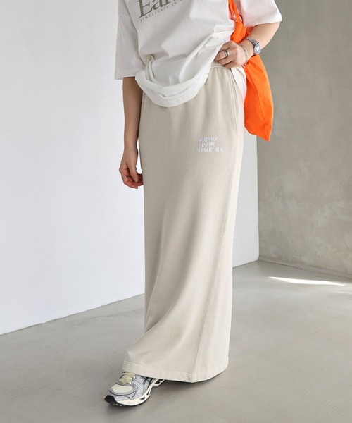 ANME（アンメ）の「ピグメント加工ANMEエンブロイダリーロゴスウェットタイトスカート（スカート・レディース・ブラック/ベージュ/ネイビー・M/L）」の20枚目の写真