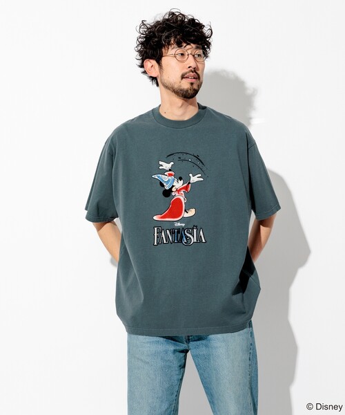 FREAK'S STORE（フリークスストア）の「DISNEY/ディズニー/『ファンタジア』/魔法/ミッキーマウス/フロッキープリント クルーネックTシャツ/リラックスフィット（Tシャツ/カットソー・メンズ・ブラック/グリーン/ホワイト・LARGE/MEDIUM）」の7枚目の写真