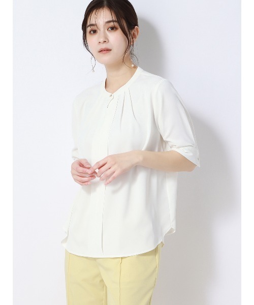 SUIT SQUARE（スーツスクエア）の「フロントタックブラウス 5分袖 ウォッシャブル ライトクロスストレッチ（シャツ/ブラウス・レディース・ホワイト系2/ホワイト系1/イエロー系・38(9号)/40(11号)）」の2枚目の写真