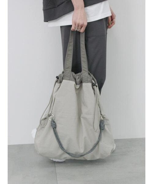 Samansa Mos2 blue（サマンサモスモスブルー）の「2WAY配色ナイロントート（ハンドバッグ・レディース・パープル/グレー/ブラック・F）」の14枚目の写真