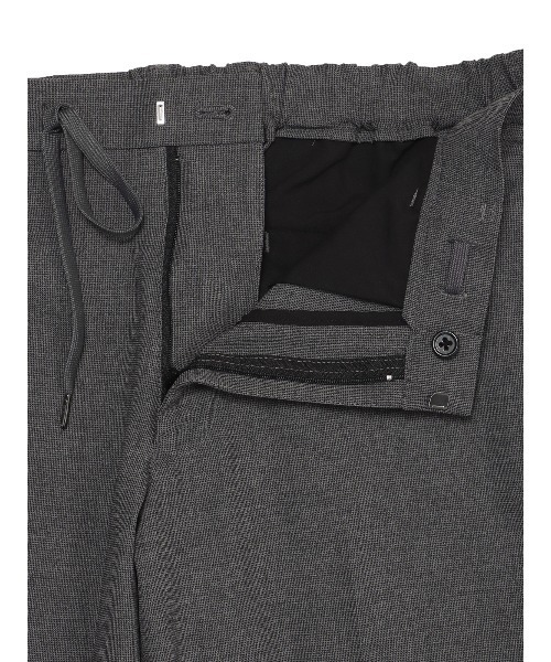 SUIT SQUARE(スーツスクエア)の「最高パンツ テーパードパンツ ウォッシャブル NON IRON 2WAYストレッチ(スラックス・メンズ・グレー系/ブラック系/ネイビー系・L/M/S/LL)」の13枚目の写真
