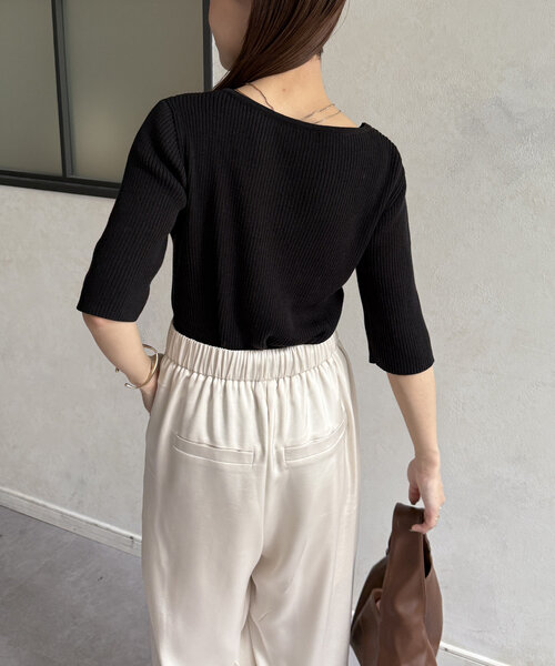 Thevon(ゼボン)の「アシメネックボタンデザイン5分袖ニット(ニット/セーター・レディース・ブルー/グレー/ブラック/アイボリー・FREE)」の18枚目の写真