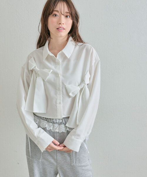 OLIVE des OLIVE（オリーブデオリーブ）の「リボンリボンクロップドシャツ（シャツ/ブラウス・レディース・ブラック/レッド/オフホワイト/ブルー・FREE）」の8枚目の写真