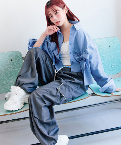 OLIVE des OLIVE（オリーブデオリーブ）の「リボンリボンクロップドシャツ（シャツ/ブラウス・レディース・ブラック/レッド/オフホワイト/ブルー・FREE）」の13枚目の写真