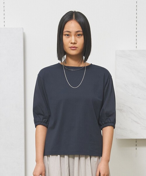 J.PRESS YORK STREET(ジェイプレスヨークストリート)の「【WOMEN】ツイストスリーブジャージ プルオーバー(Tシャツ/カットソー・レディース・ホワイト系/ライトグリーン系/ネイビー系/ピーコックグリーン系・F)」の4枚目の写真