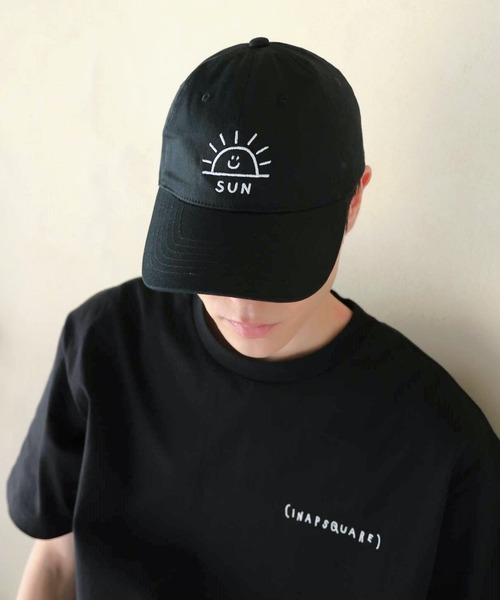 ALAND（エーランド）の「【UNISEX】ALAND×INAPSQUARE／刺繍CAP（キャップ・レディース・ブラック/ホワイト/ブルー・FREE）」の3枚目の写真