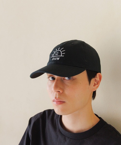 ALAND（エーランド）の「【UNISEX】ALAND×INAPSQUARE／刺繍CAP（キャップ・レディース・ブラック/ホワイト/ブルー・FREE）」の12枚目の写真