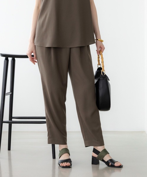 Elura(エルーラ)の「サラサラリラクシーラップパンツ<低身長サイズあり>/321524(その他パンツ・レディース・ダークブラウン/ネイビー/オフホワイト/ブラック・SMALL/MEDIUM/LARGE/FREE(S))」の3枚目の写真