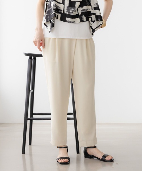 Elura(エルーラ)の「サラサラリラクシーラップパンツ<低身長サイズあり>/321524(その他パンツ・レディース・ダークブラウン/ネイビー/オフホワイト/ブラック・SMALL/MEDIUM/LARGE/FREE(S))」の1枚目の写真